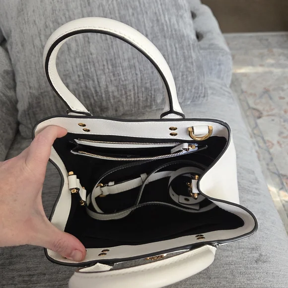 Versace White and Gold Women's Bag - Picture 5 of 9